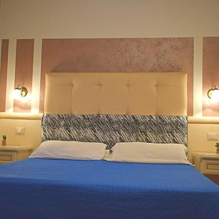 Hotel Donau ริมินี ภายนอก รูปภาพ