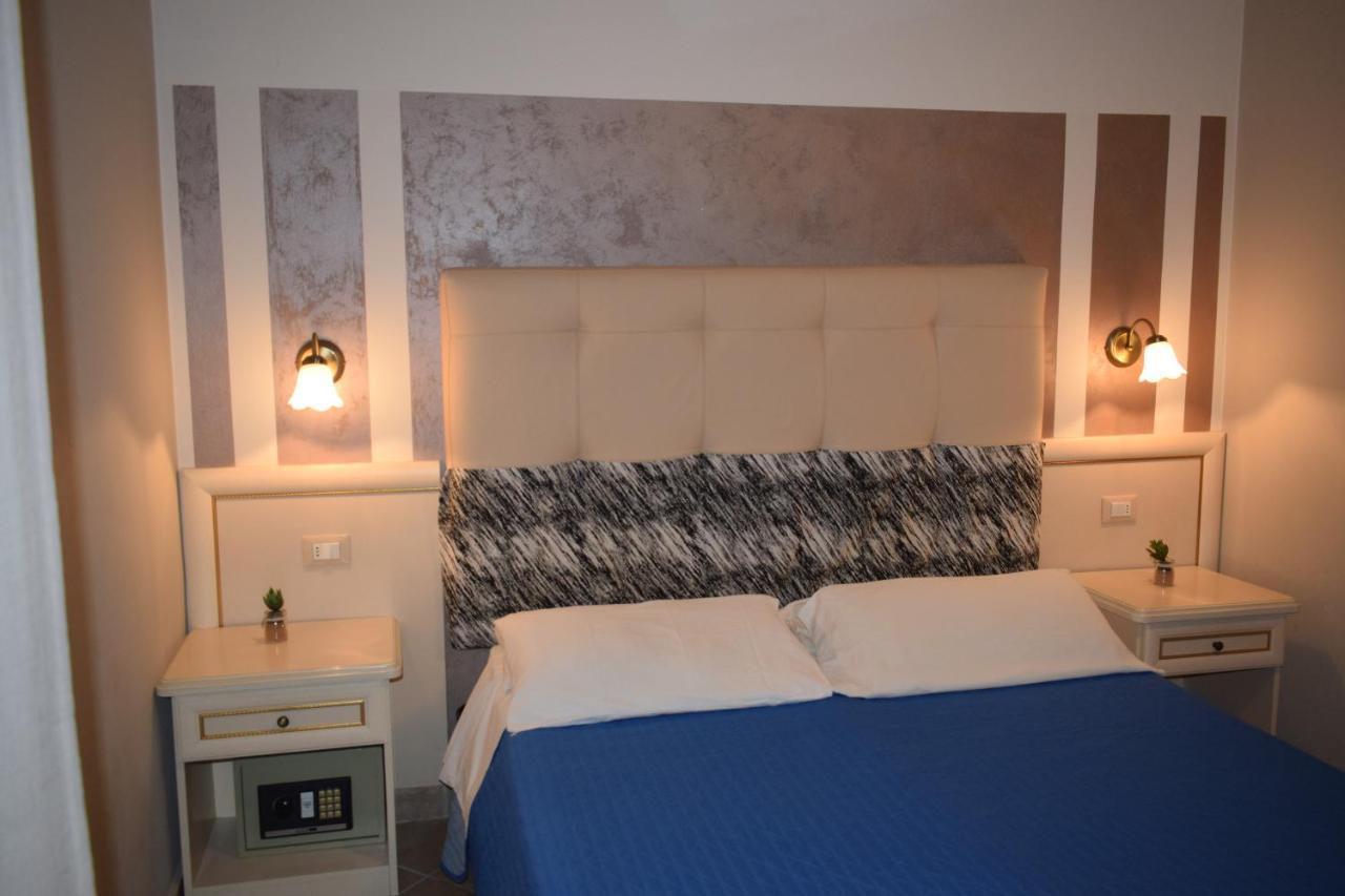 Hotel Donau ริมินี ภายนอก รูปภาพ