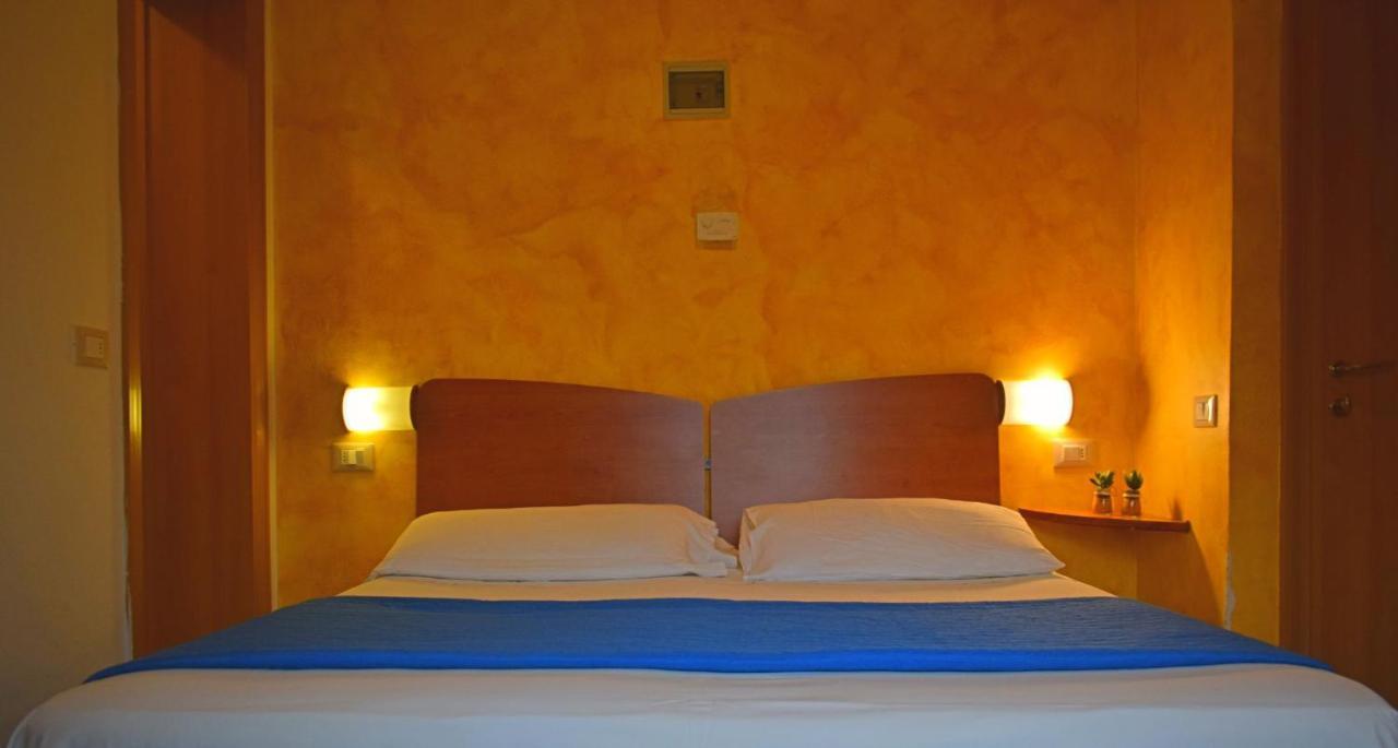 Hotel Donau ริมินี ภายนอก รูปภาพ