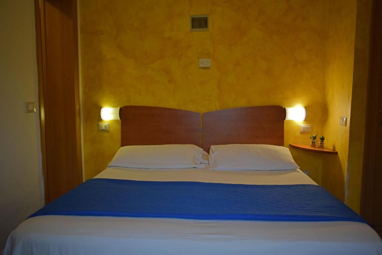 Hotel Donau ริมินี ภายนอก รูปภาพ